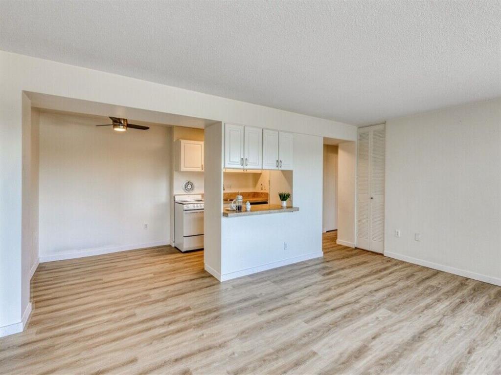 Photos and Video of Irvington Apartments in Portland, OR